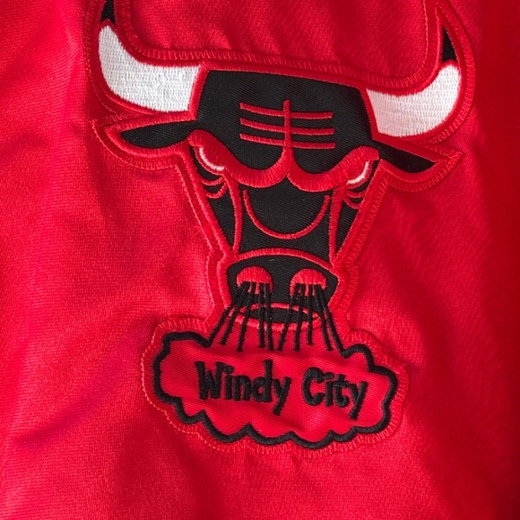 STARTER Other - Chicago Bulls Starter Jacket Mens XXL Red Satin Varsity Snap Button Windy City